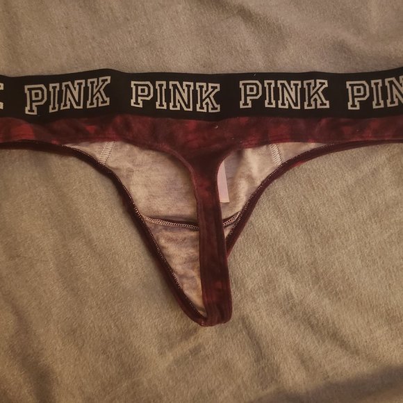 2010's VS Pink logo waistband thong - Picture 2 of 4